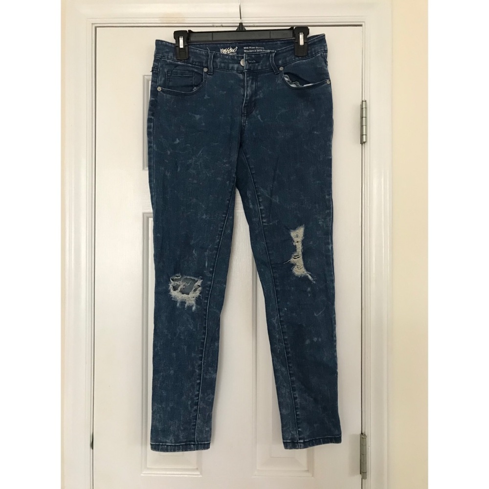 Mid rise skinny jeans